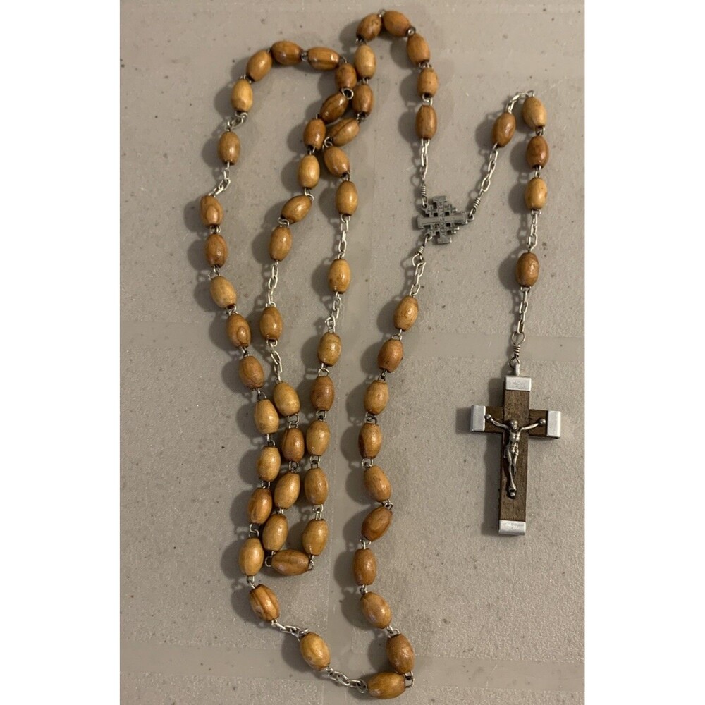 Vintage Rosary Olive Wood Seed Beads Bethlehem Catholic Crucifix Cross Necklace - Picture 4 of 7